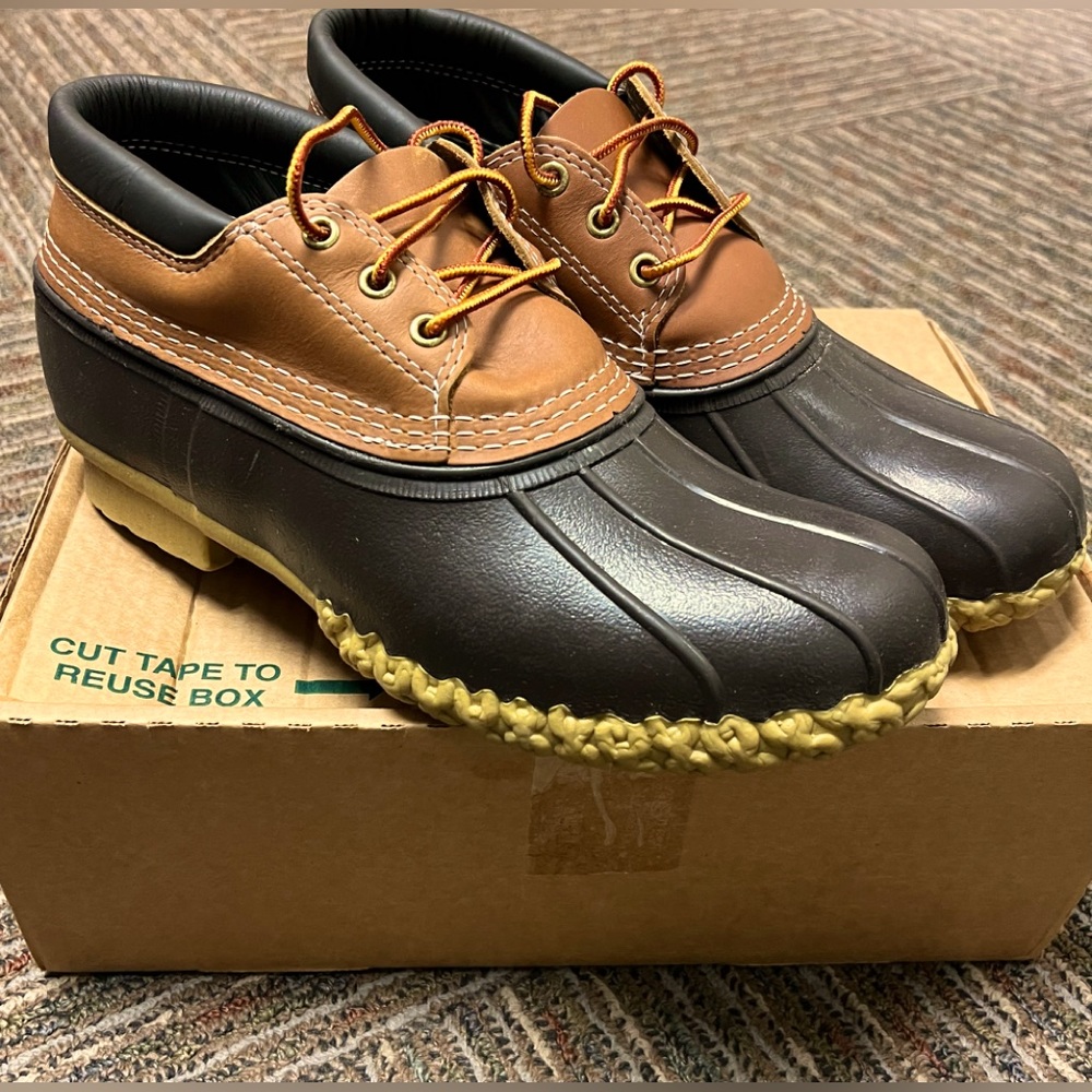 L.L. Bean Classic Duck Shoes Gumshoes Men’s 10 medium NEW never worn waterproof